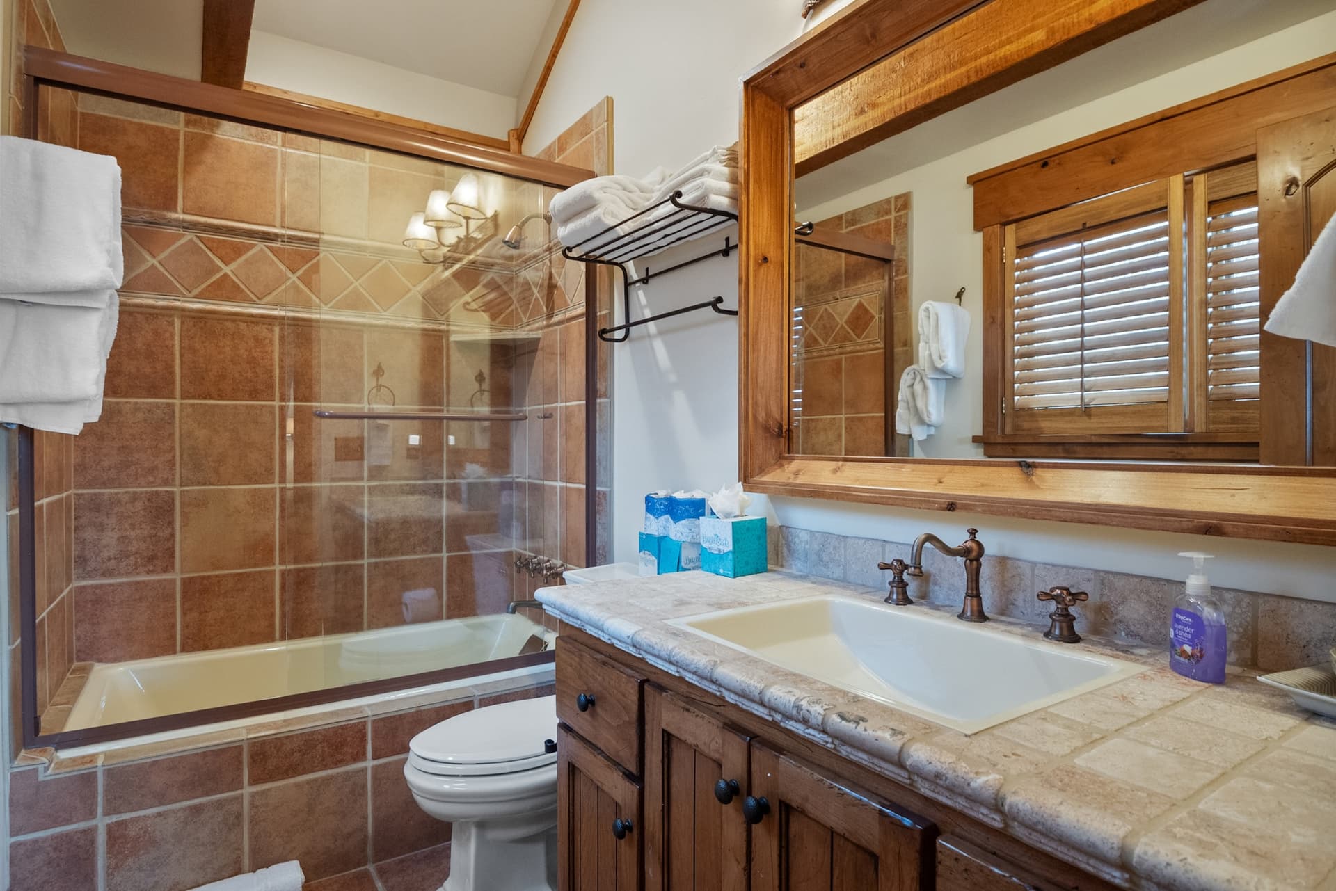 Timber Lodge at the Oaks - Image 39