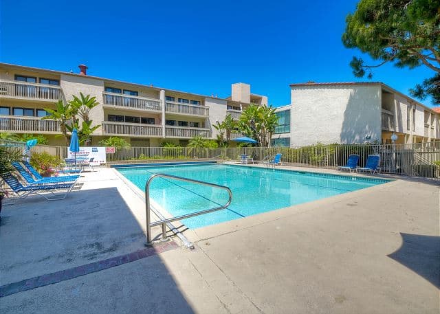 Shore O'Clock - Image 36