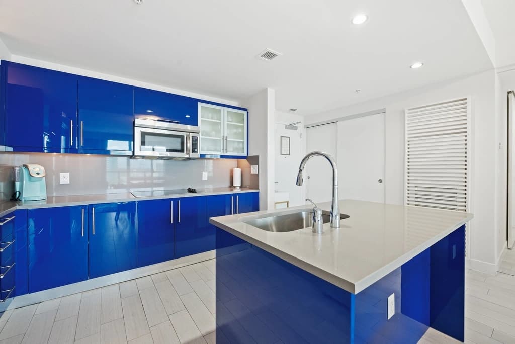 Azure Condo #804 - Image 8