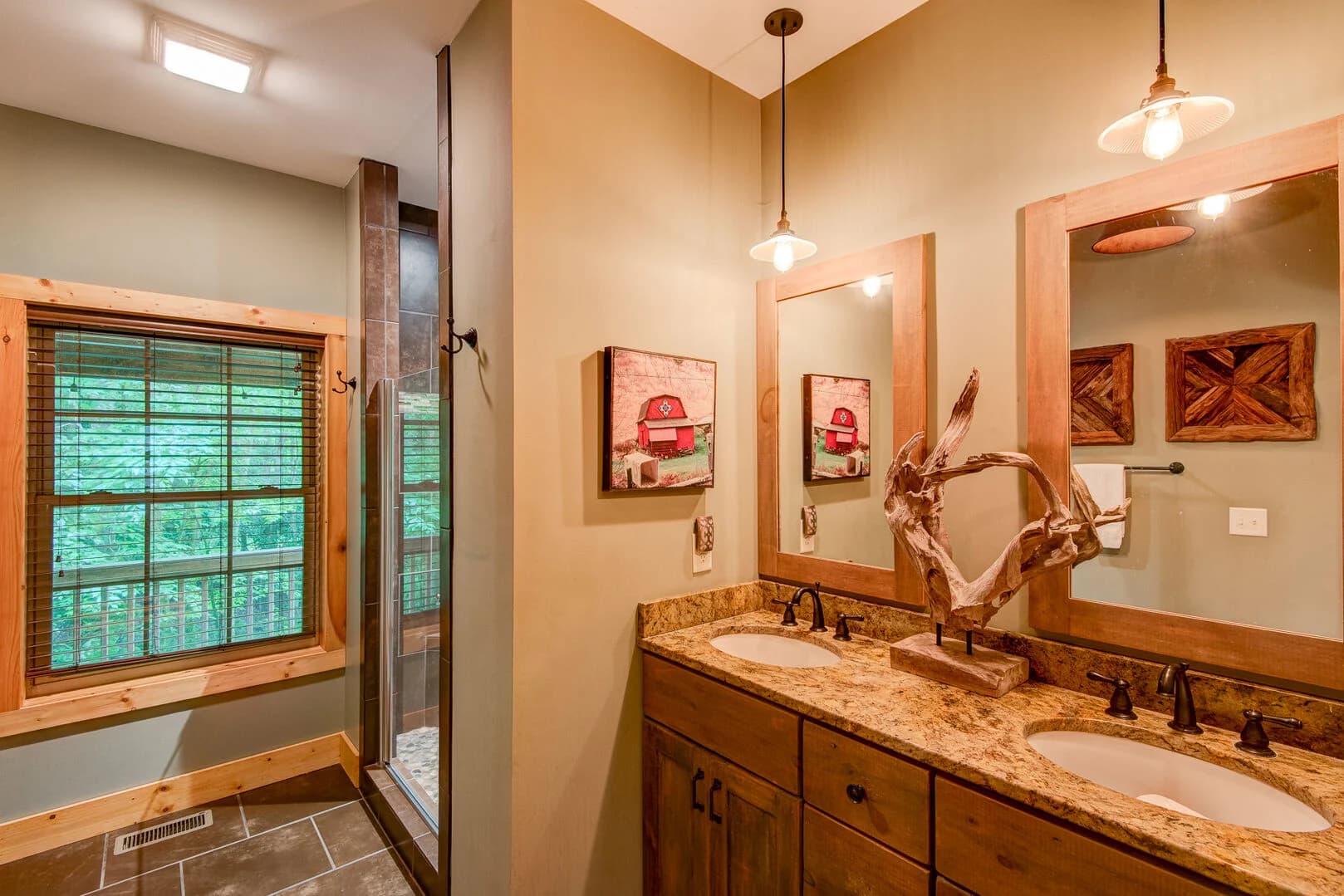 Beech Creek Cabin - Image 17