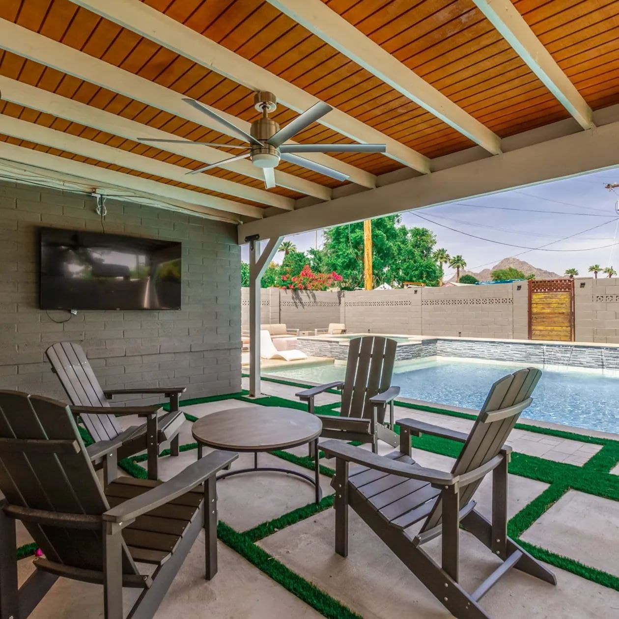 Sunset on 11th - Image 7