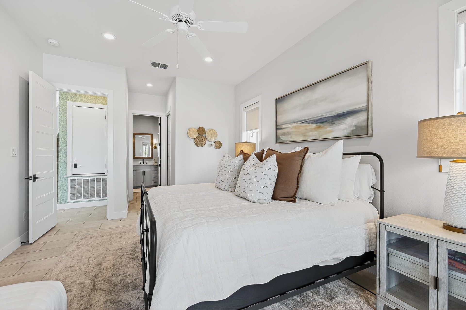 Uncharted - Image 28