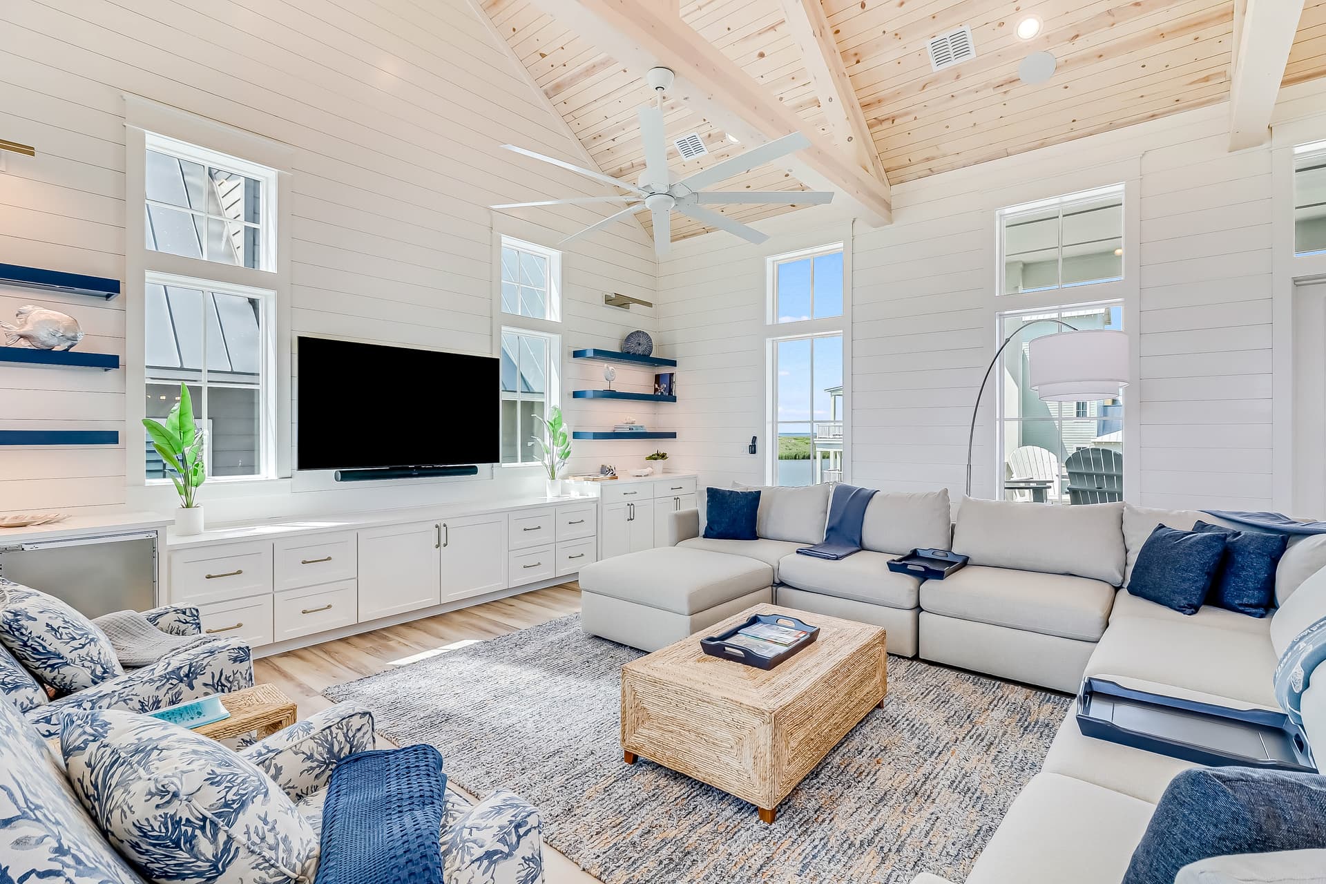 Cattail Castle - Image 6