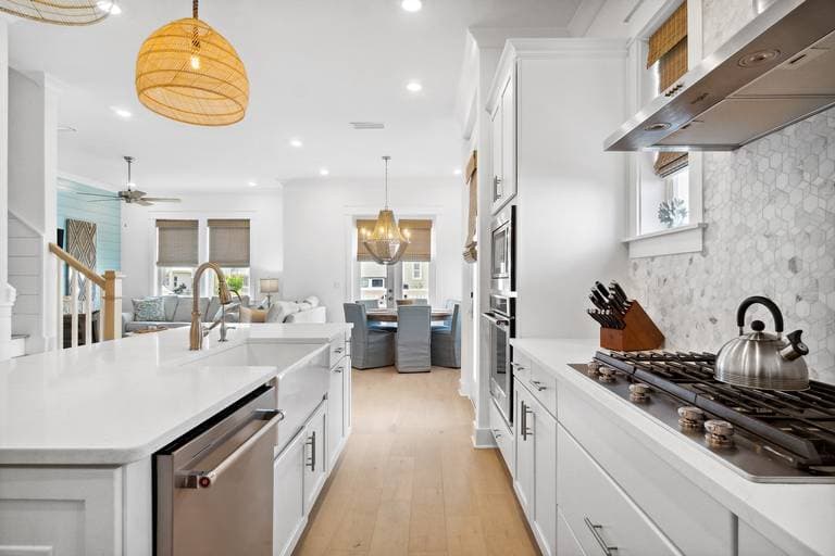 Breezy Bliss - Image 13