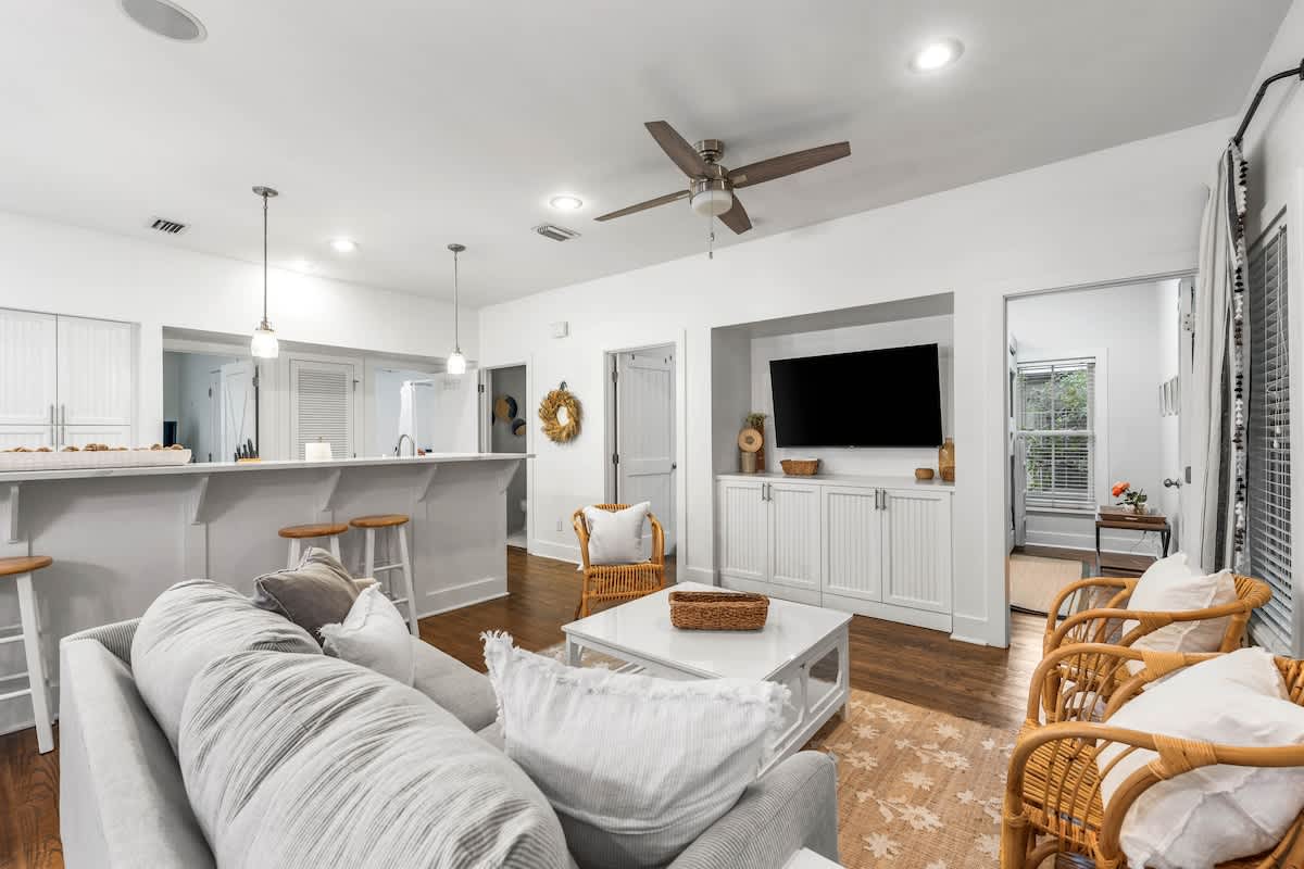 Story House - Image 4