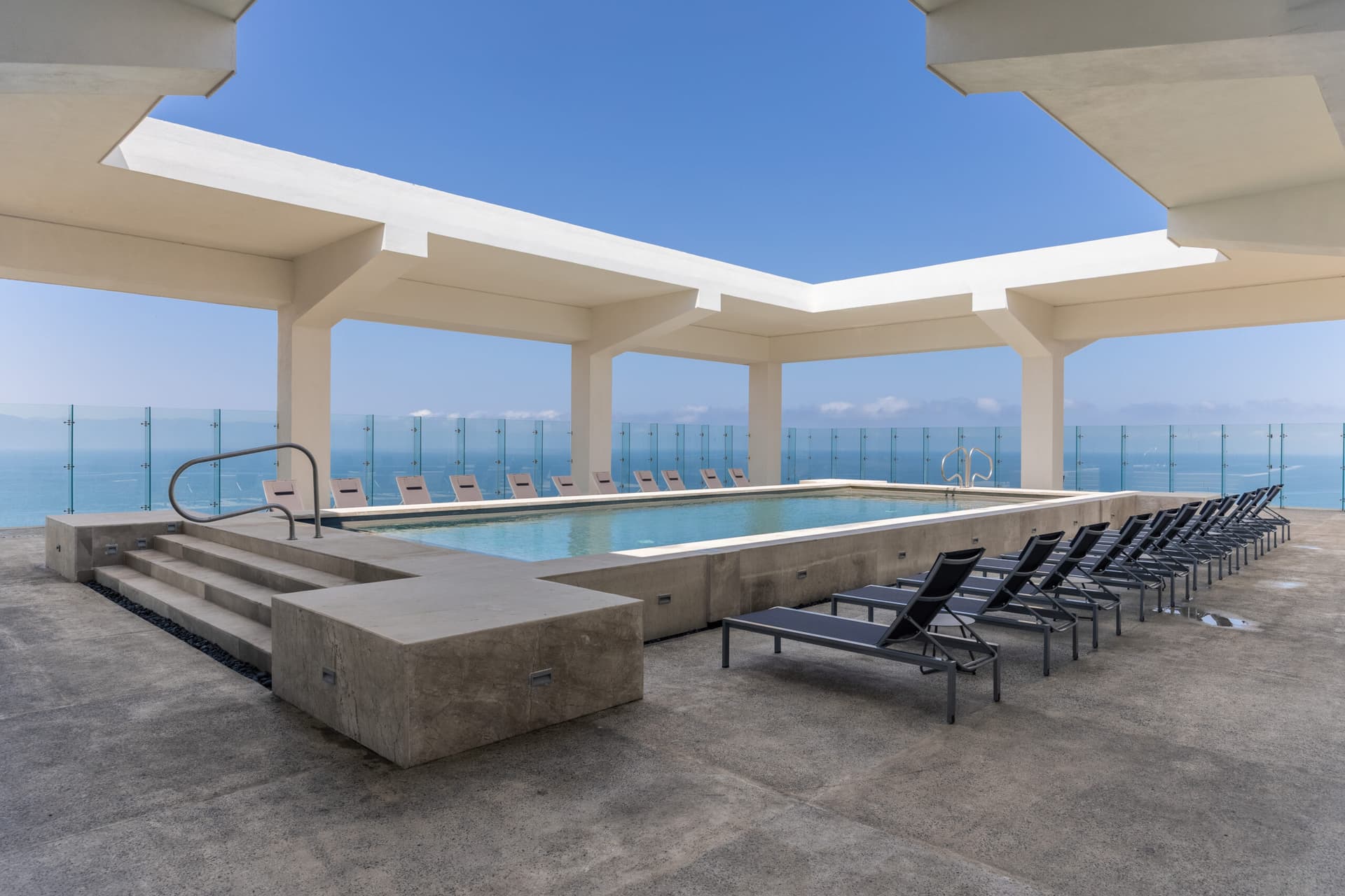 Harbor 171 Residences #803 - Image 28