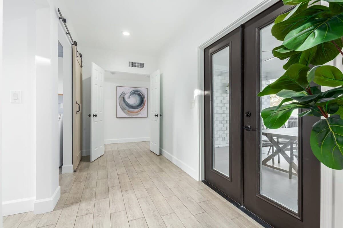 Crown Azul Retreat - Image 25