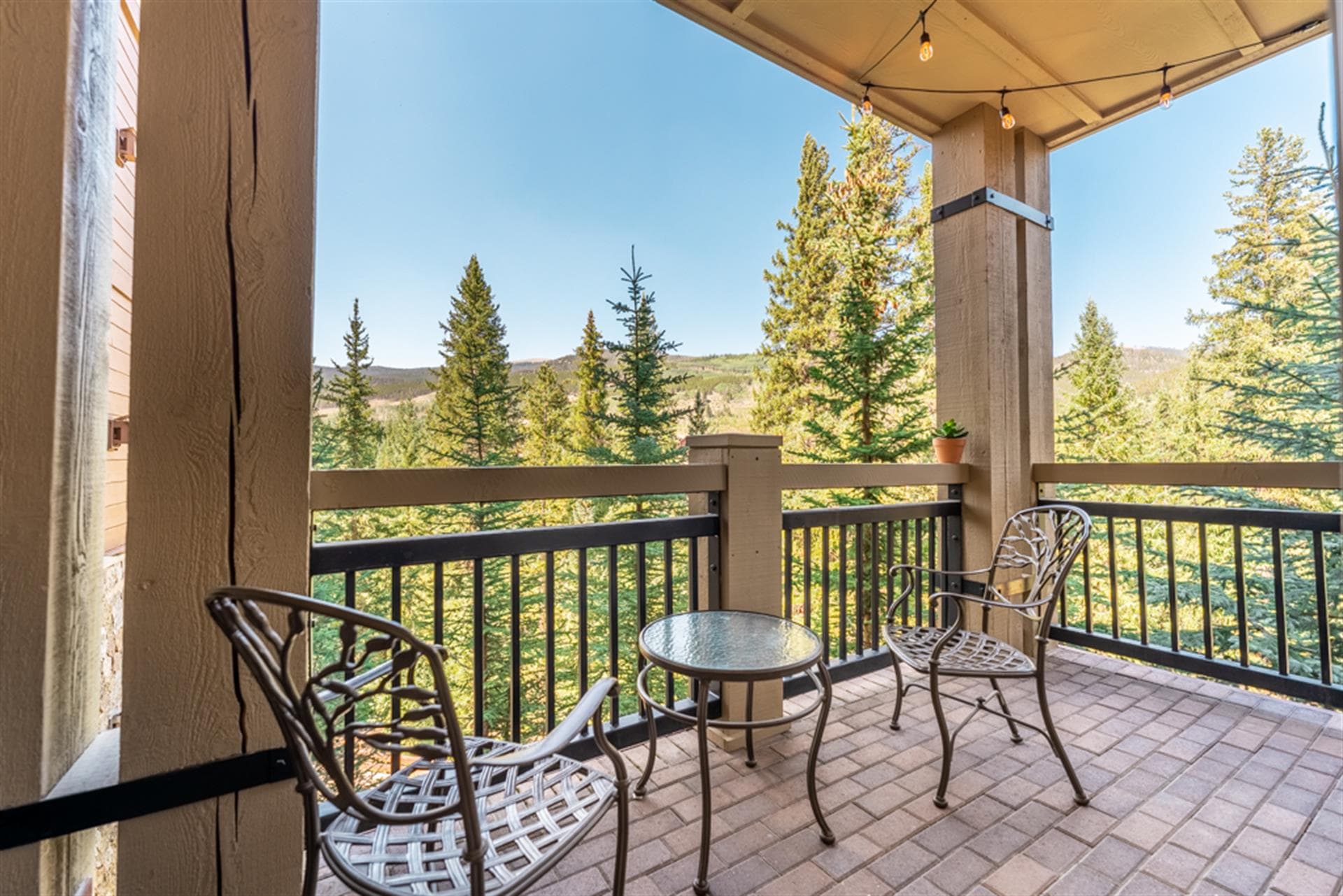 Dreamy Den - Image 4