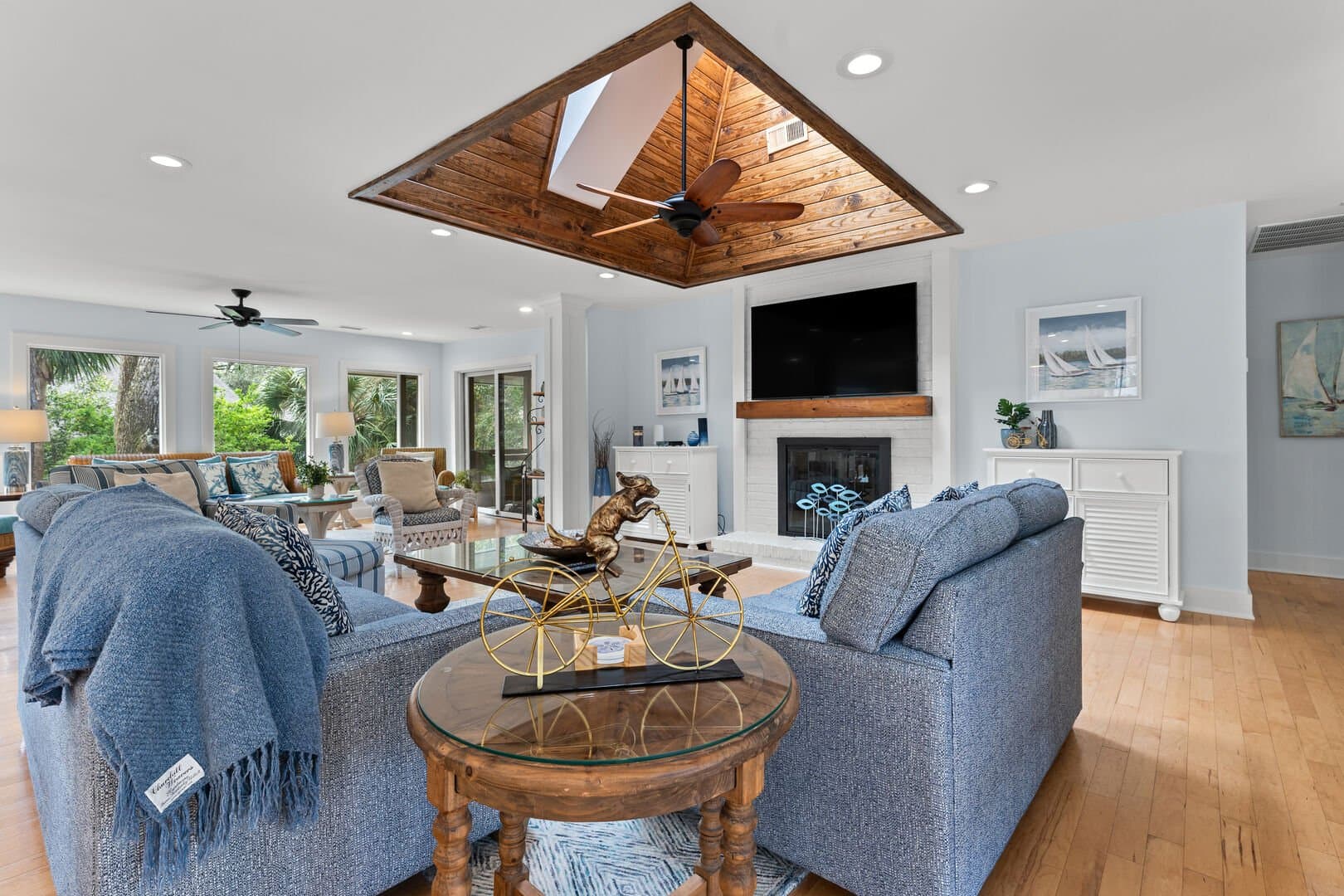 Tropical Retreat - Image 3