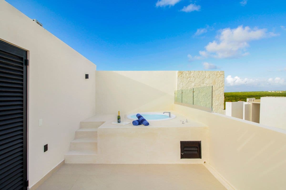 Riviera Echo - Image 22