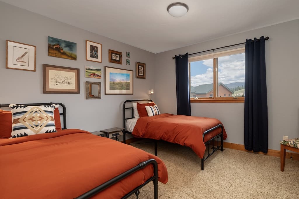 Everview Heights Townhouse - Image 15