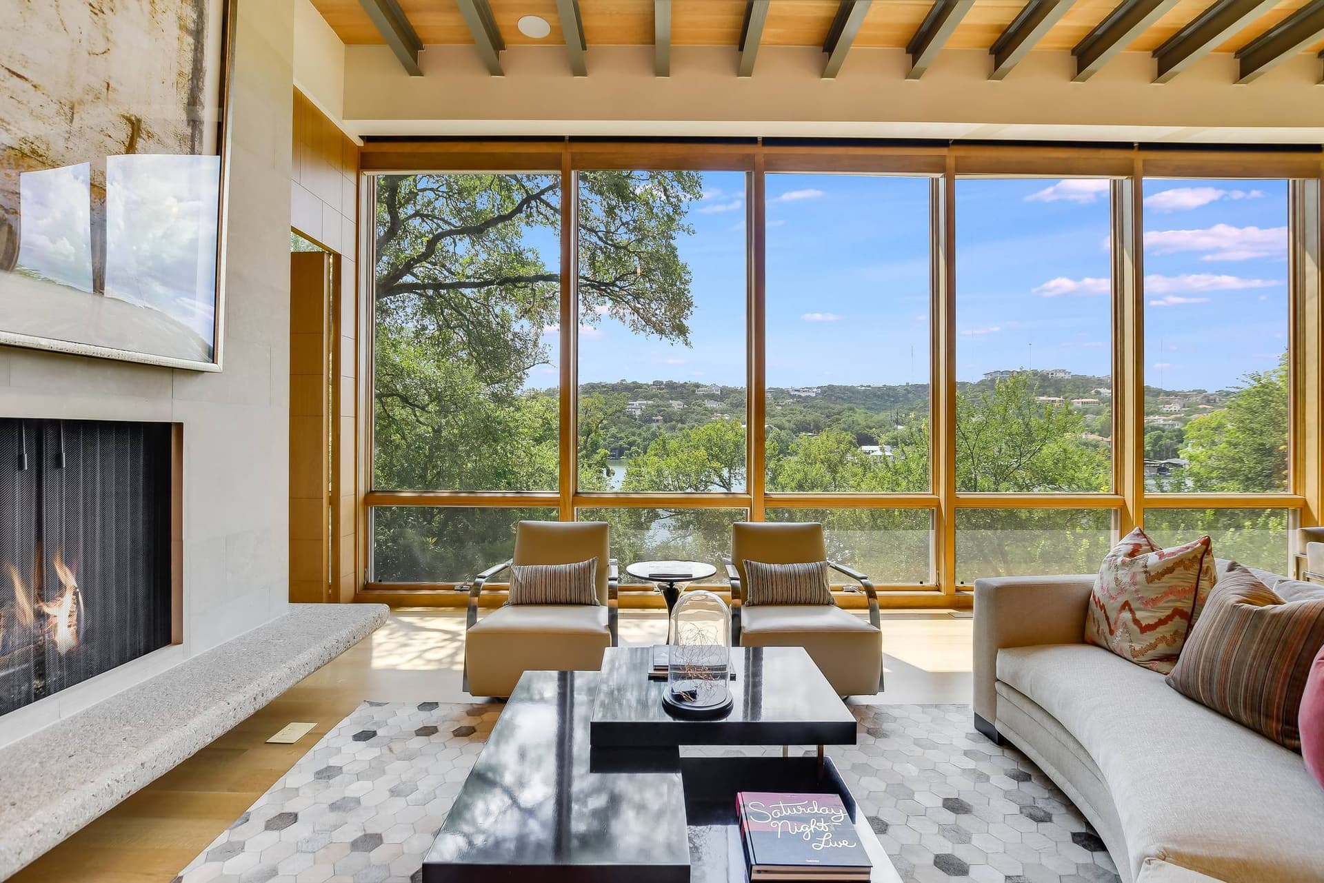 Waterfalls on the Lake Villa - Image 2