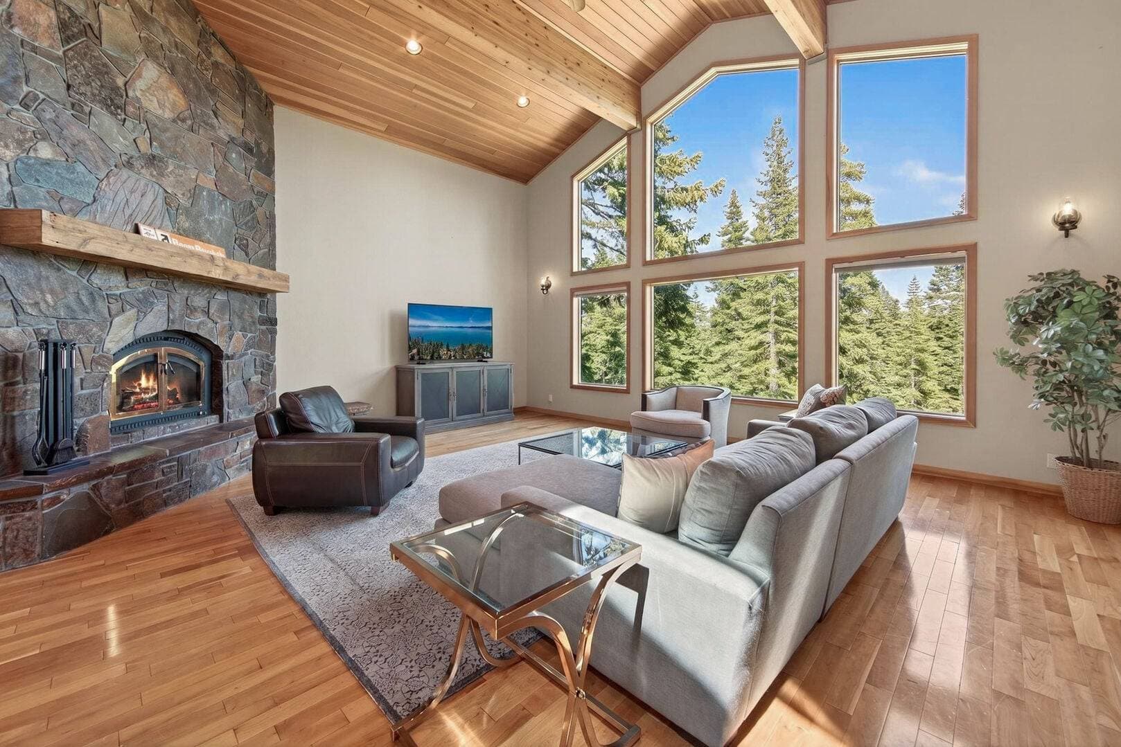 Adventure Lodge - Image 4