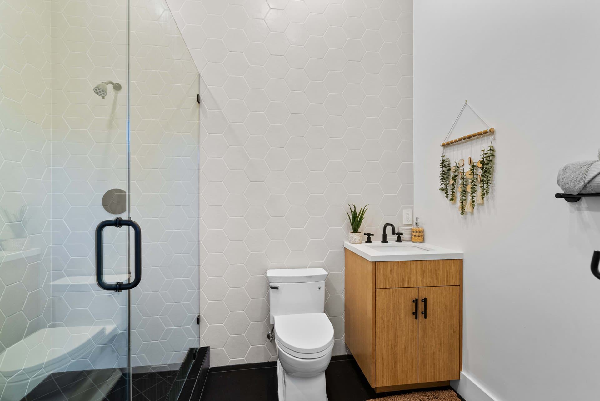 Lake Street - Image 24