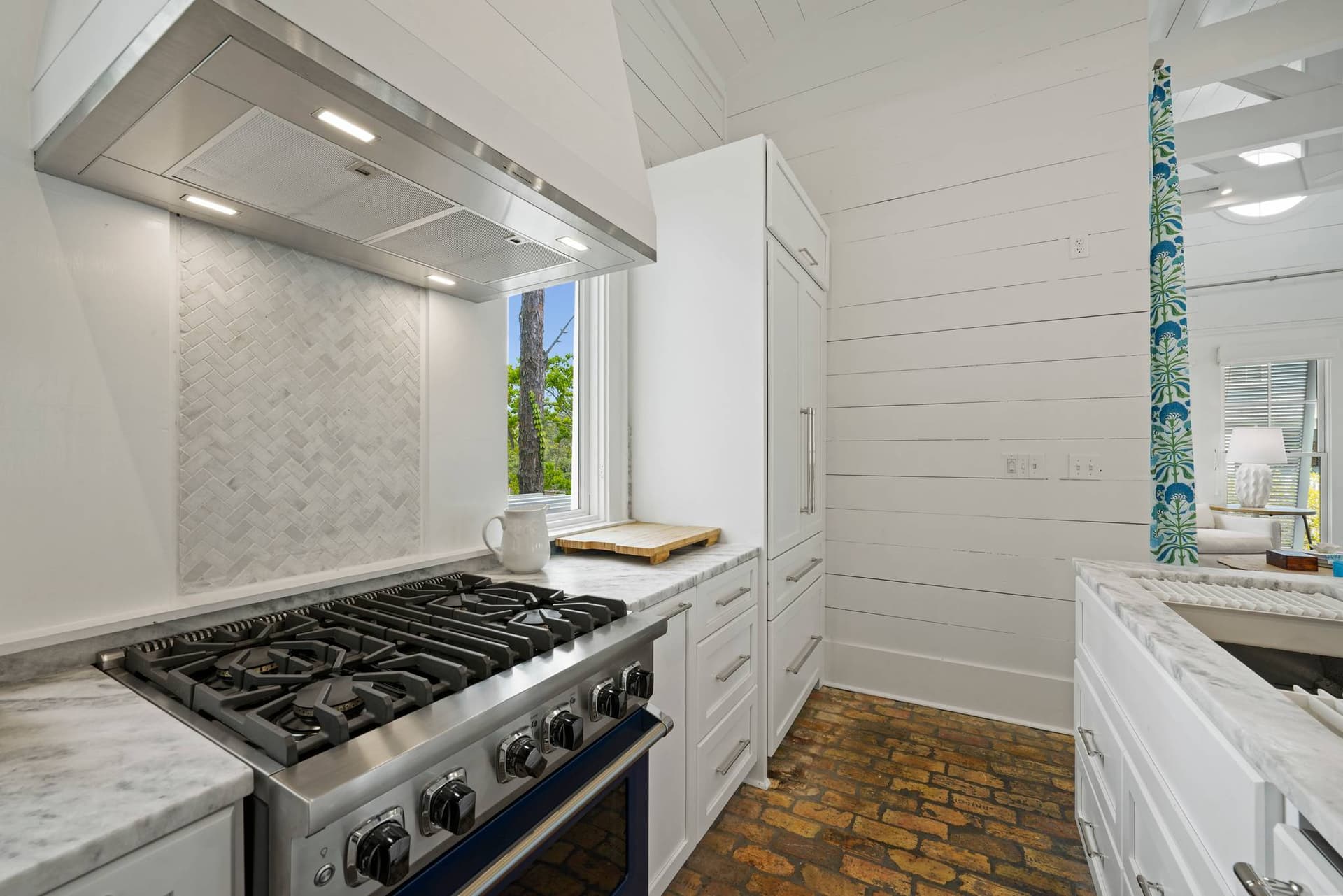 Splendor in the Sand - Image 9