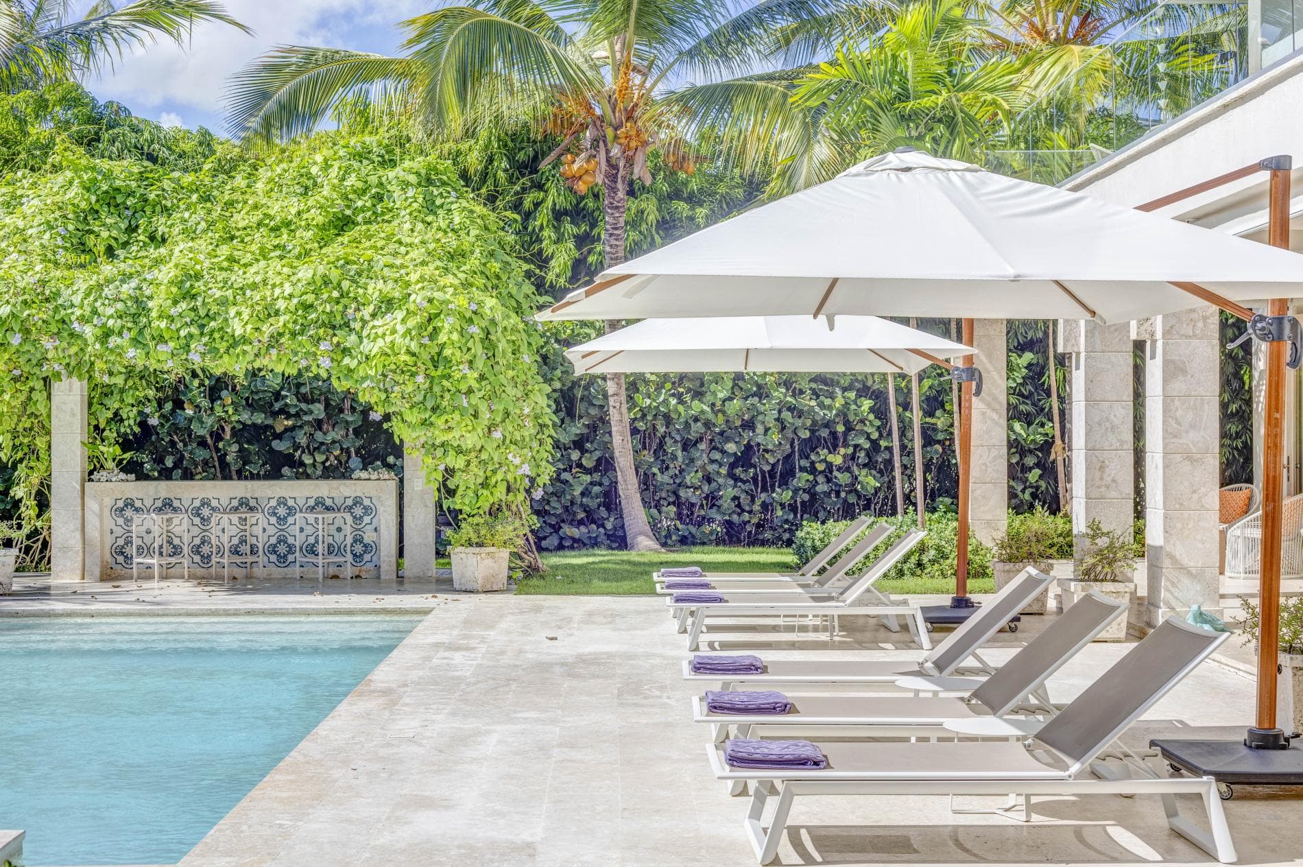 Hacienda B6 - Image 8