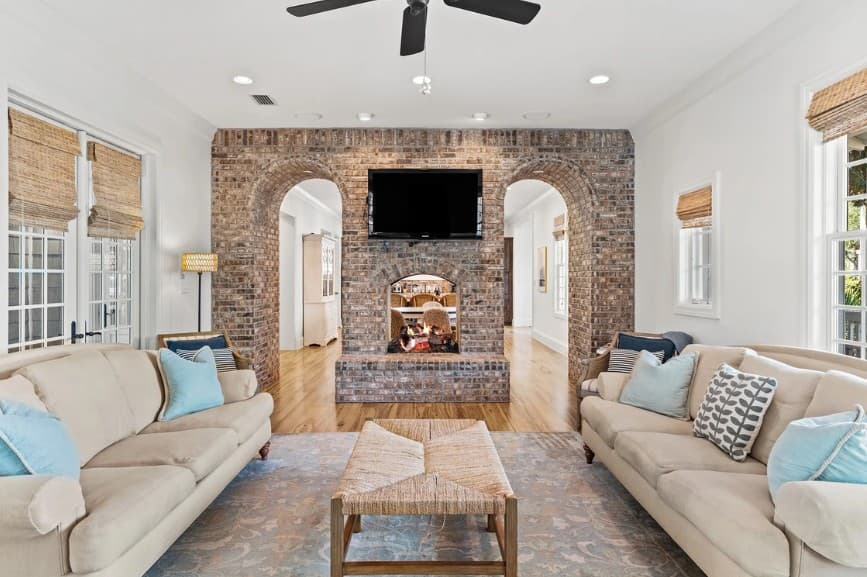 Parker House - Image 9