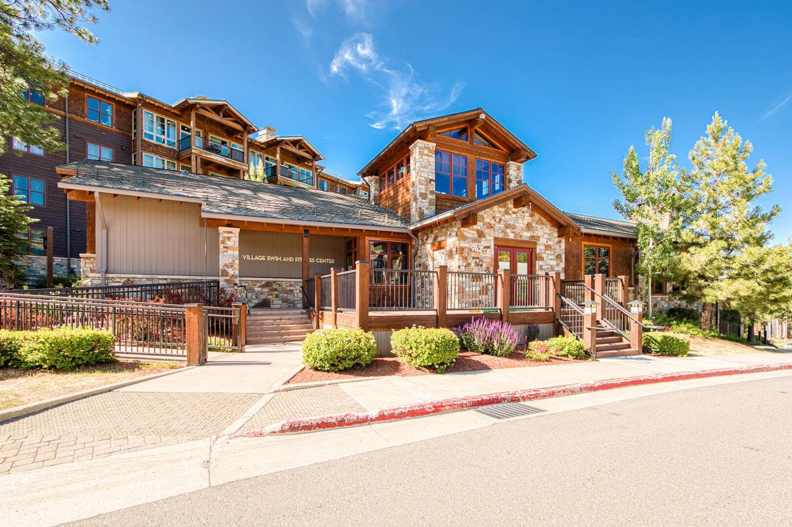 Larkspur Luxe - Image 42