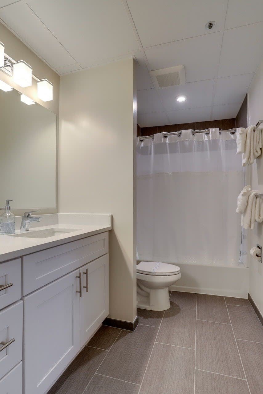 Veitch Residence - Image 21