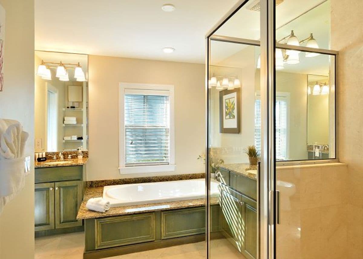 Coastal Comfort - Image 16