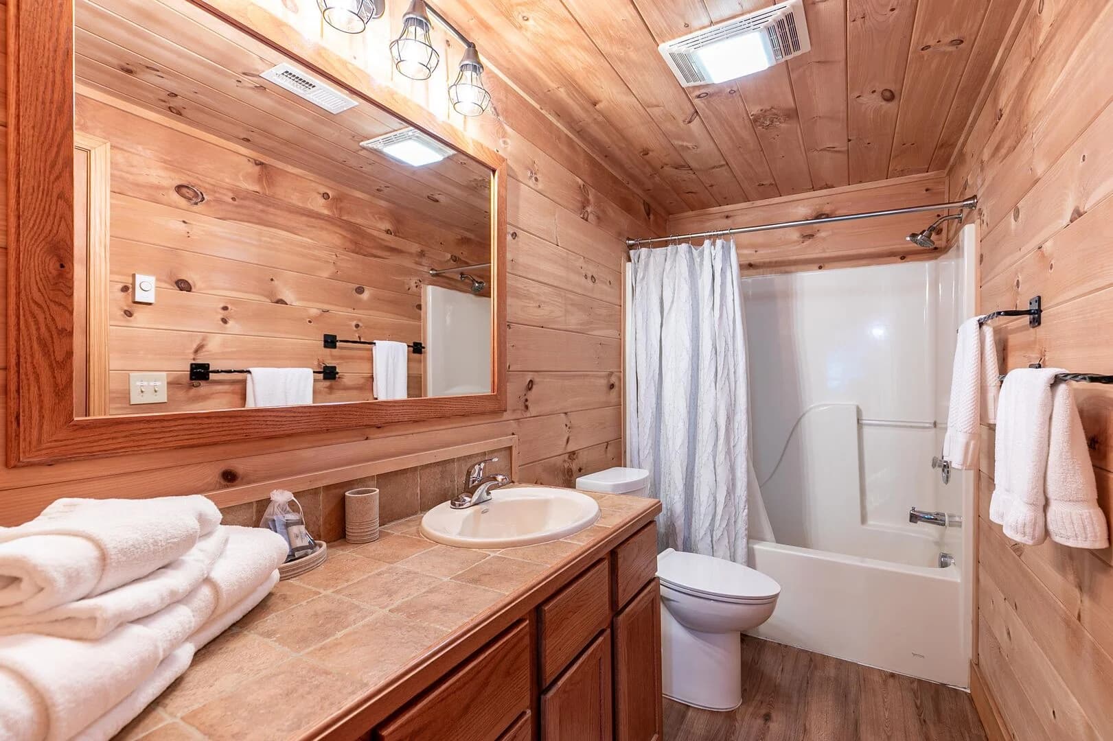 Mountain Time Home - Image 22