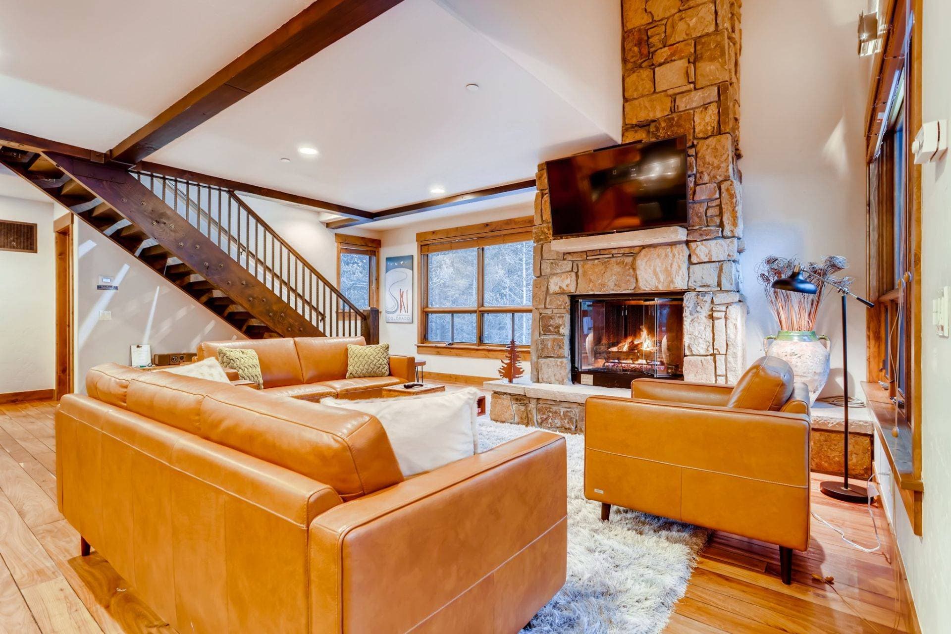 Snowy Pines House - Image 3