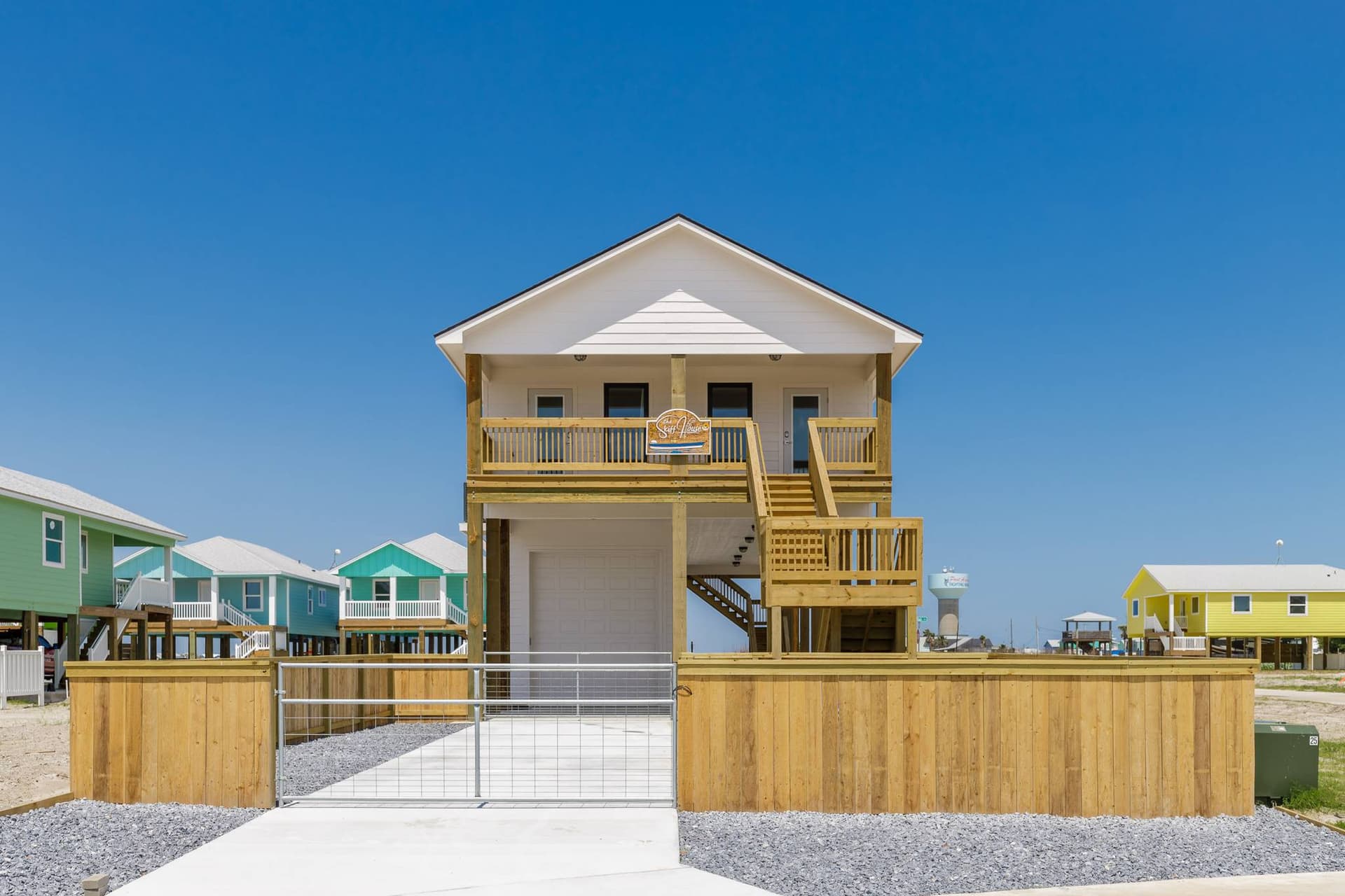 Skiff House - Image 45