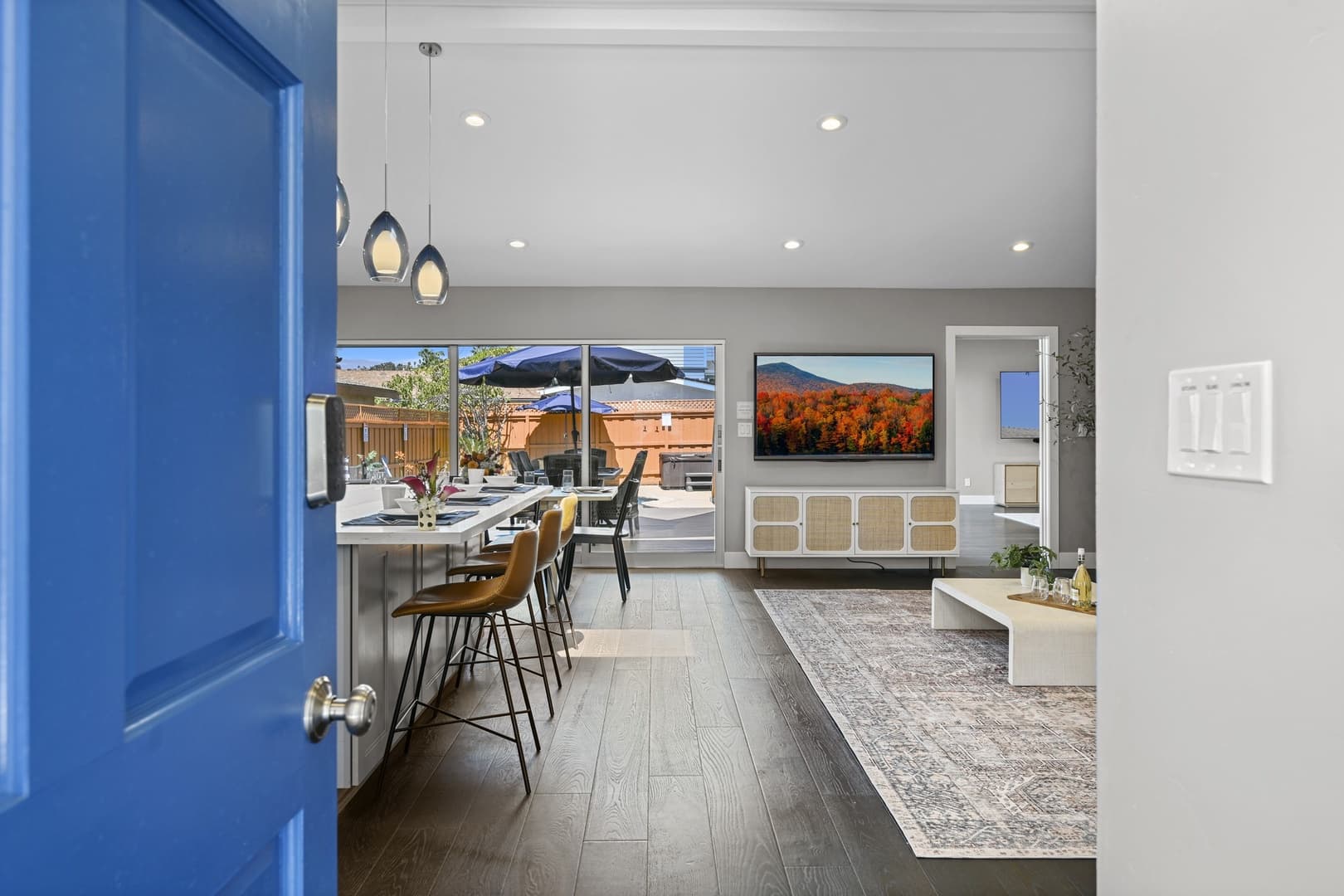 Pacific Beach Retreat - Image 15