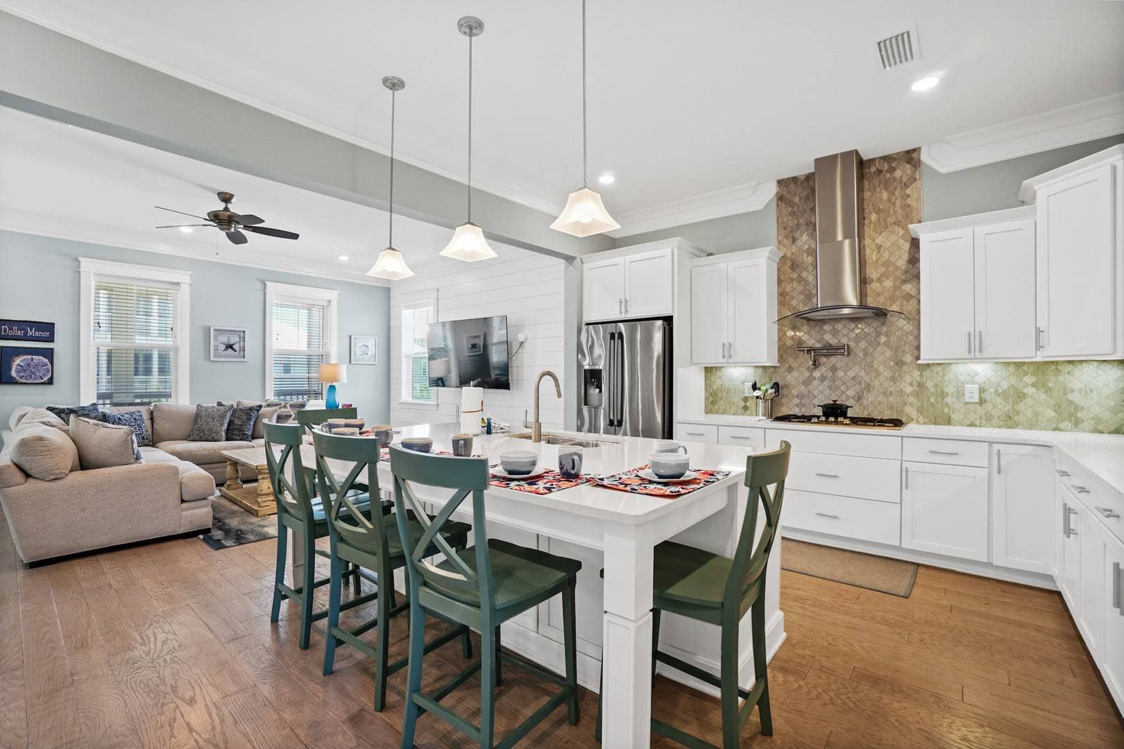 Sand Dollar Manor - Image 13