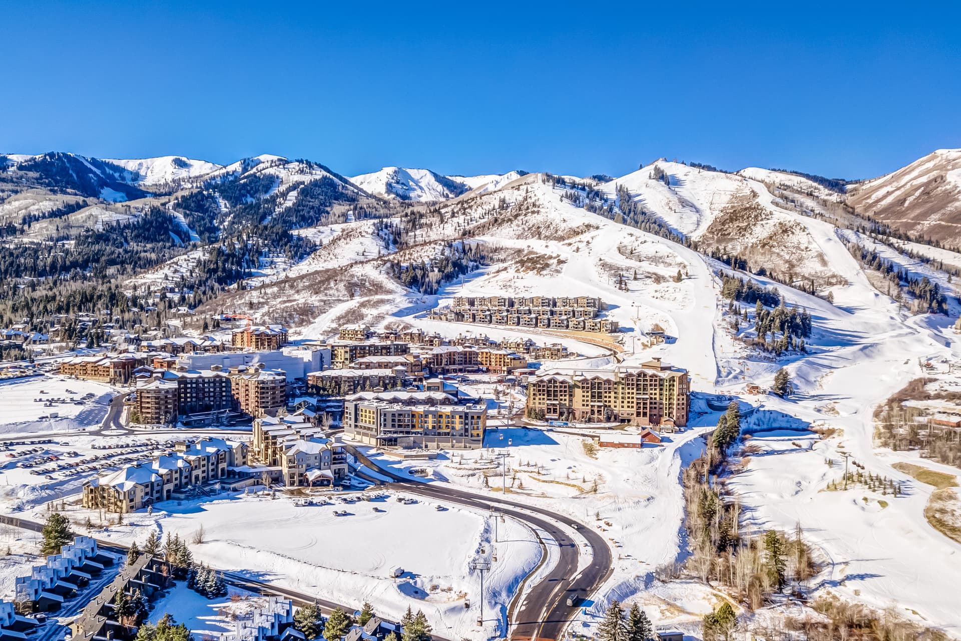 Ridgeline Elegance Place - Image 3