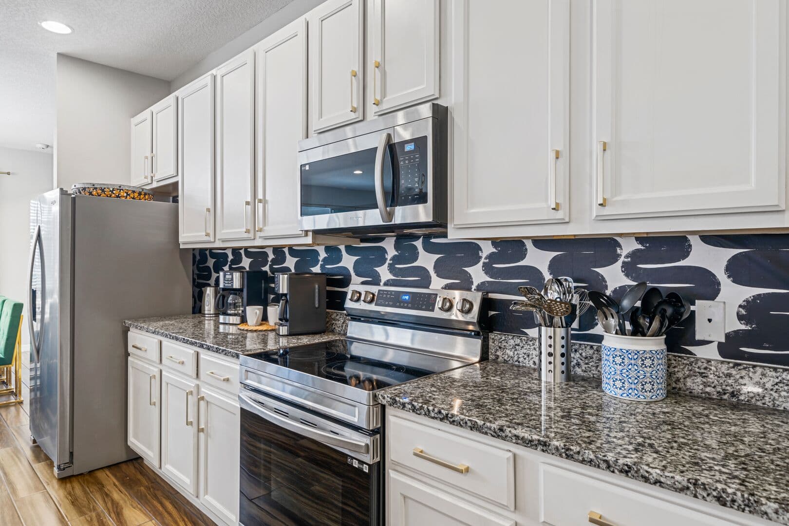 Gallery House - Image 15