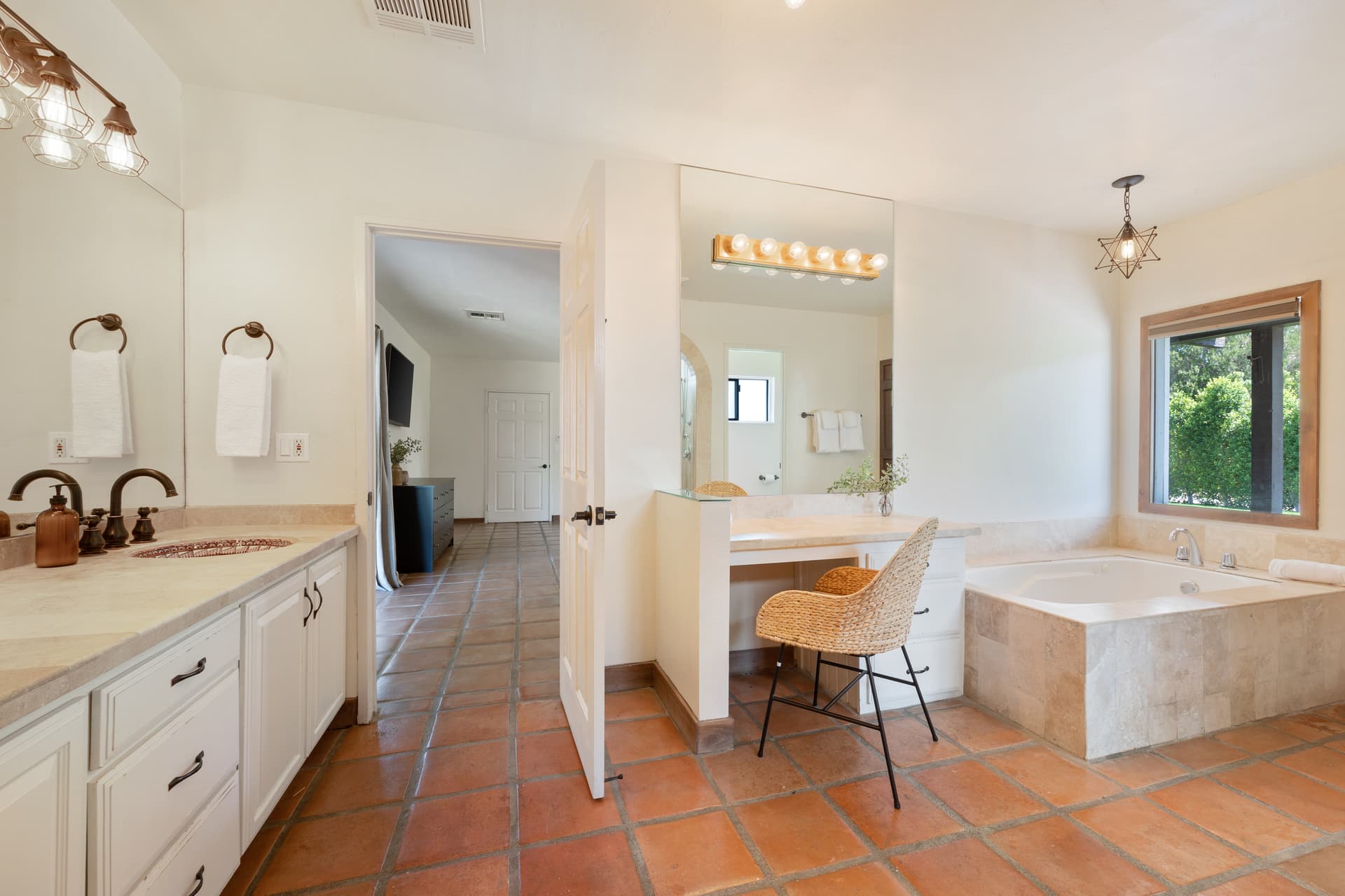 Starlight Estate - Image 20