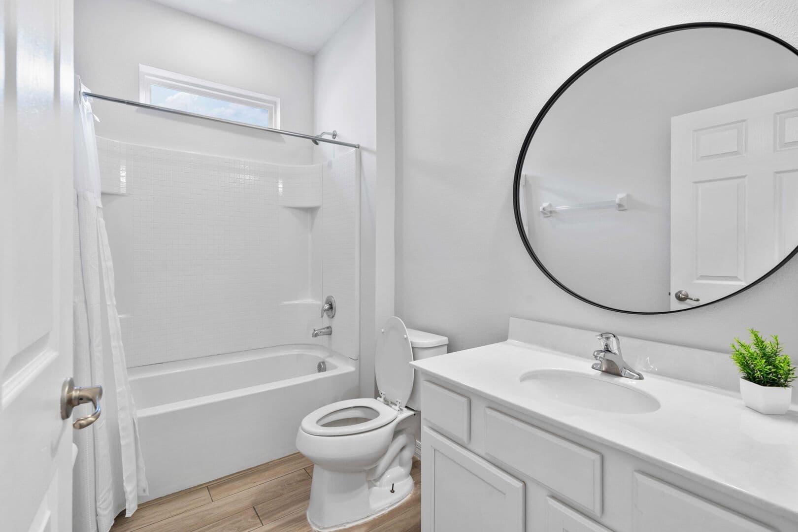 Grand View - Image 51