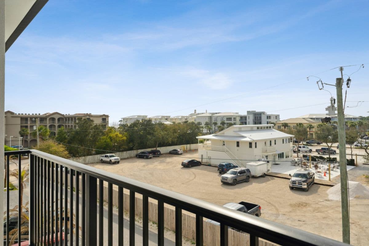 Summer Lane - Image 42