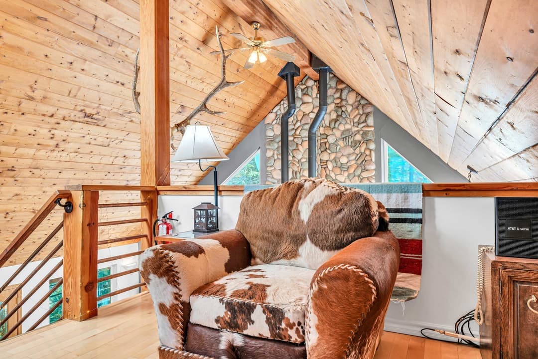 Serene Forest Retreat - Image 12