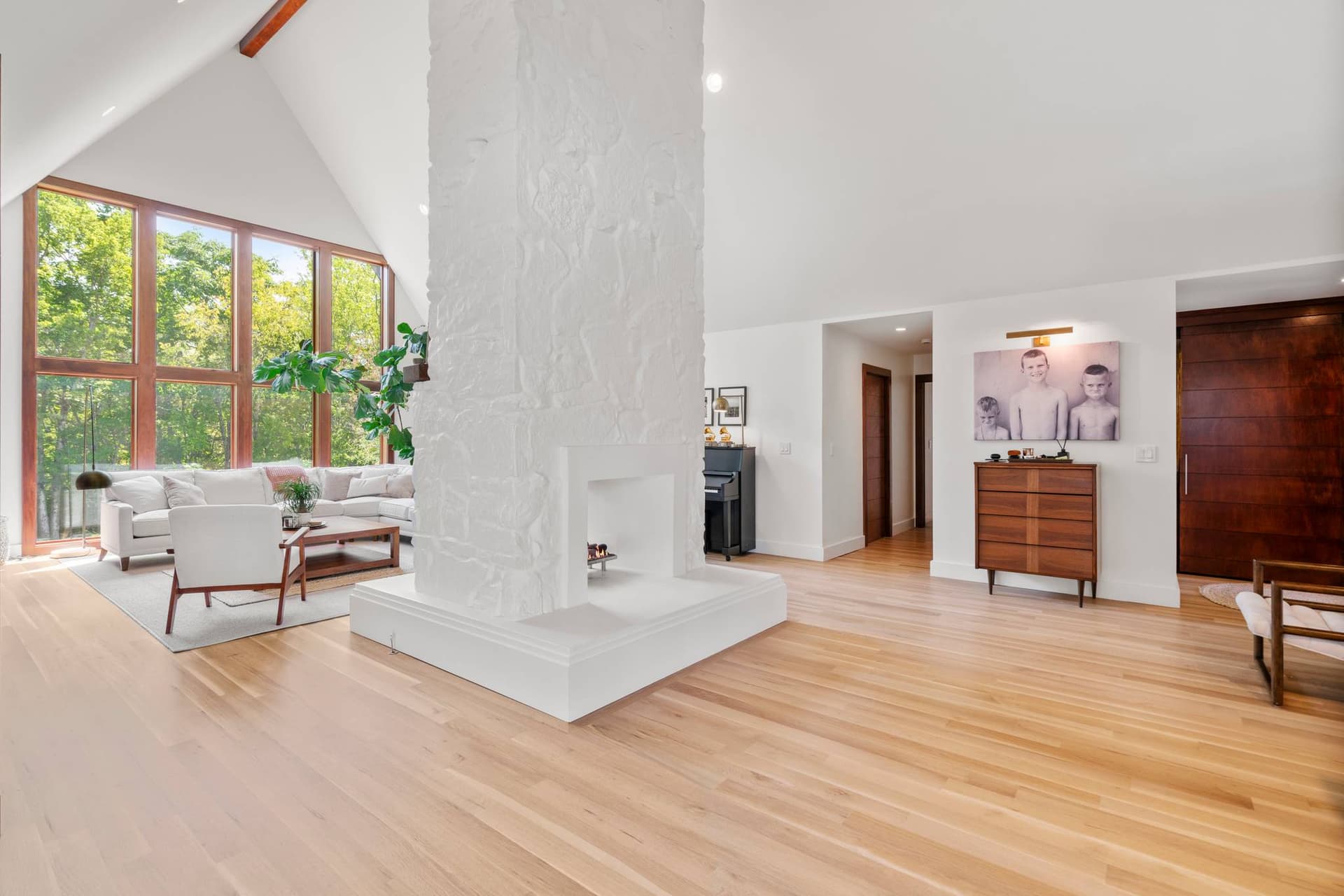 Nashville Sanctuary - Image 12