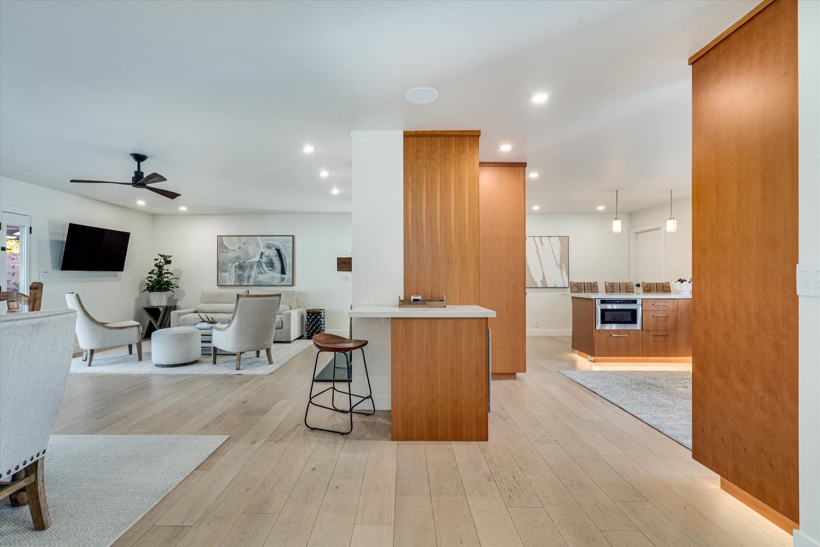 7th@MacArthur - Image 8