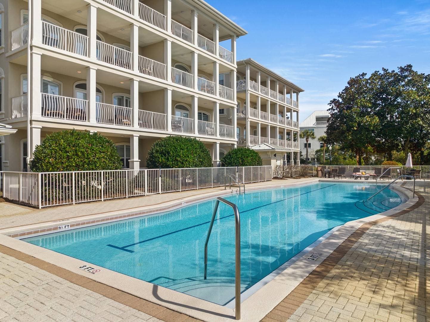 Sandy Buns - Image 33