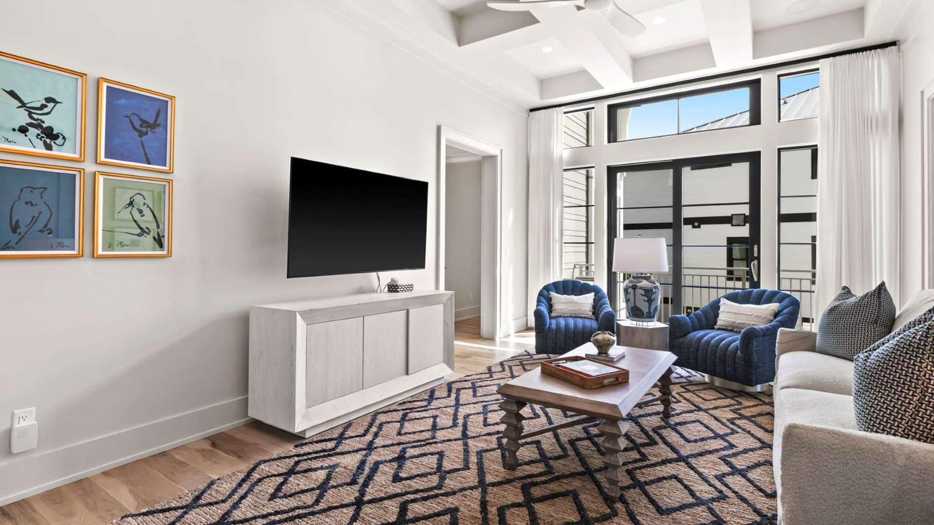 Lakeview Drive - Image 38