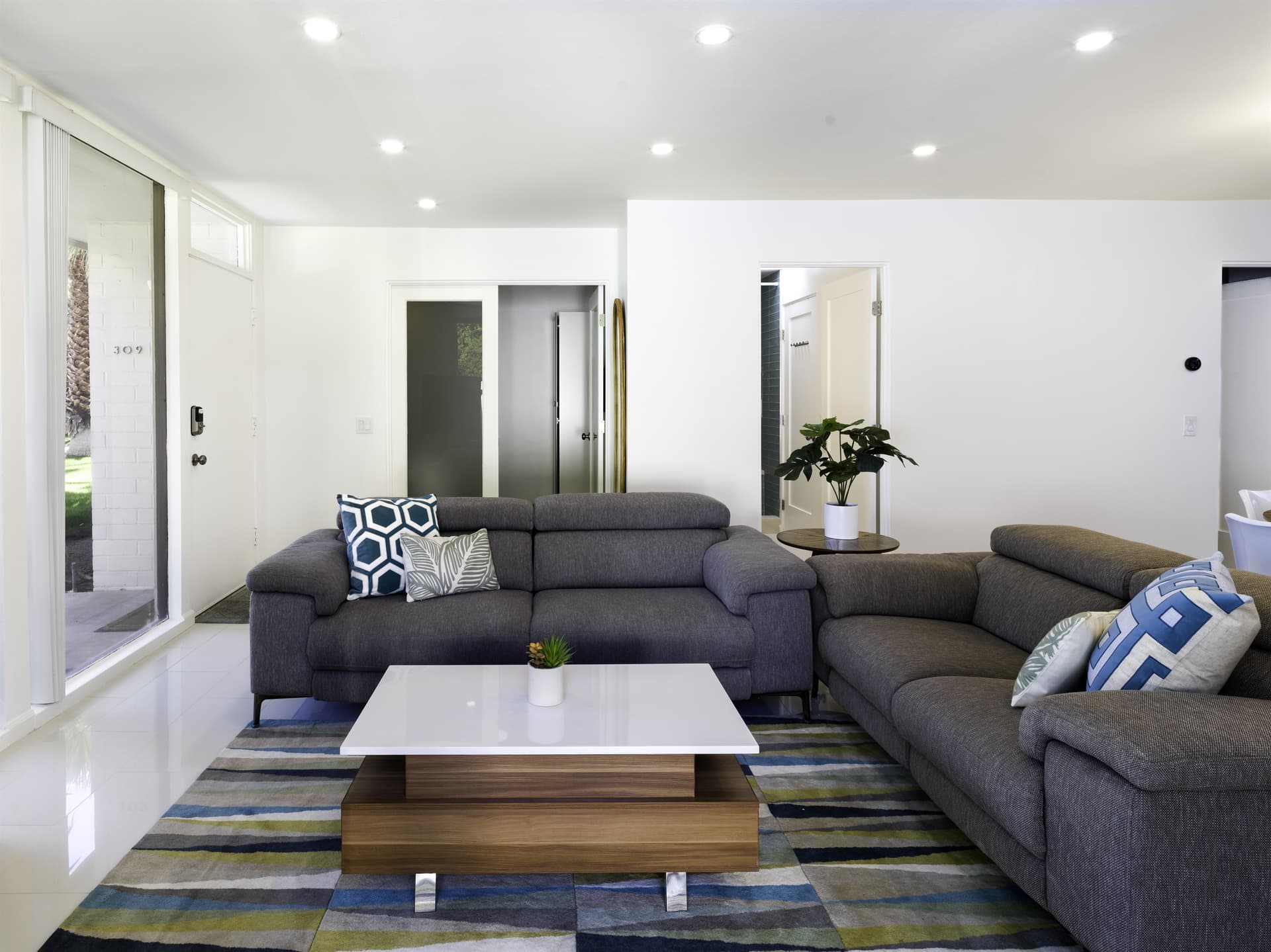 Bamboo Bungalow - Image 5