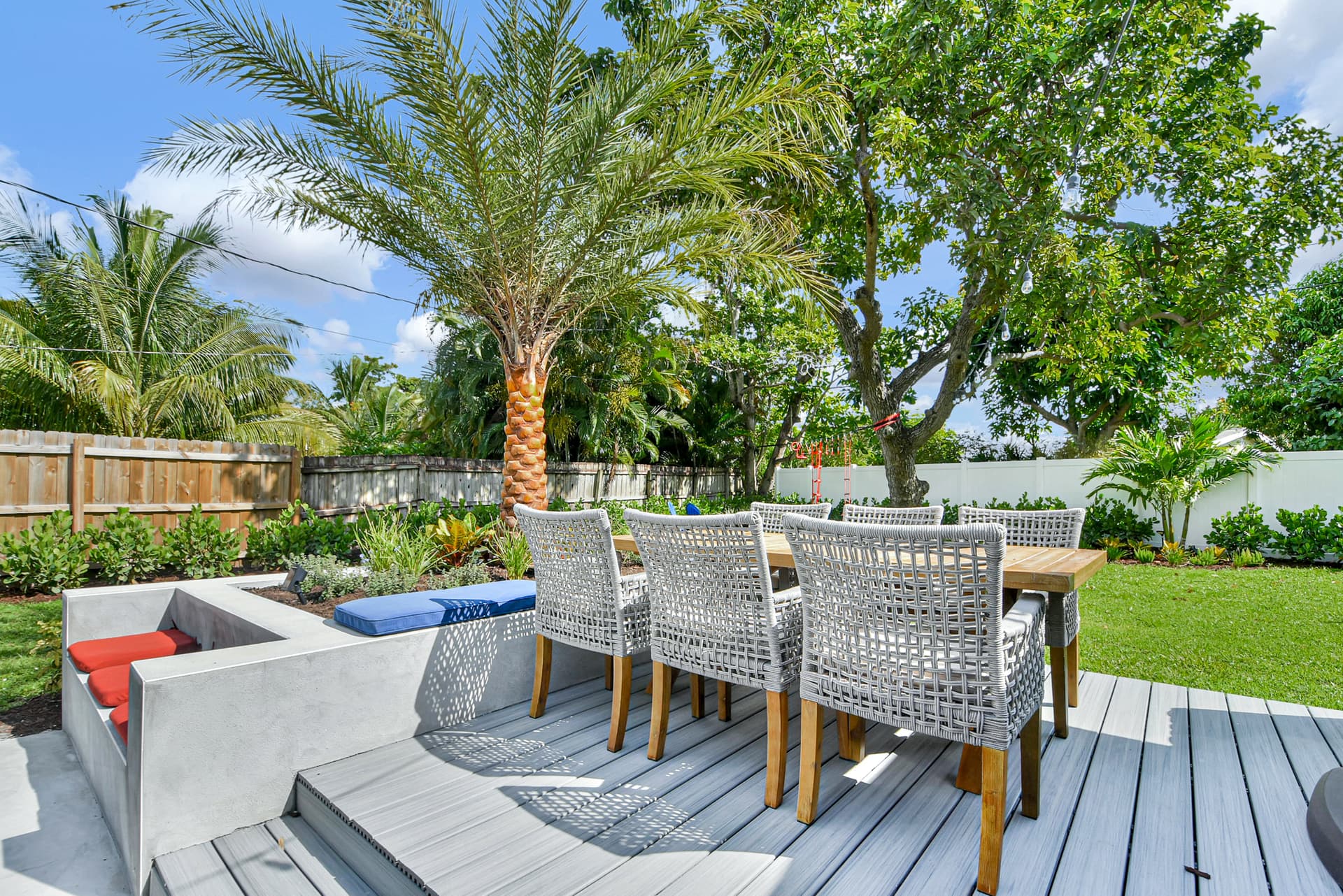 Bluebird House - Image 2