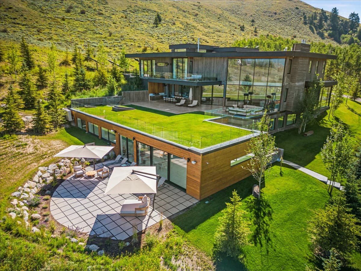 Panda Ranch Wing - Image 62