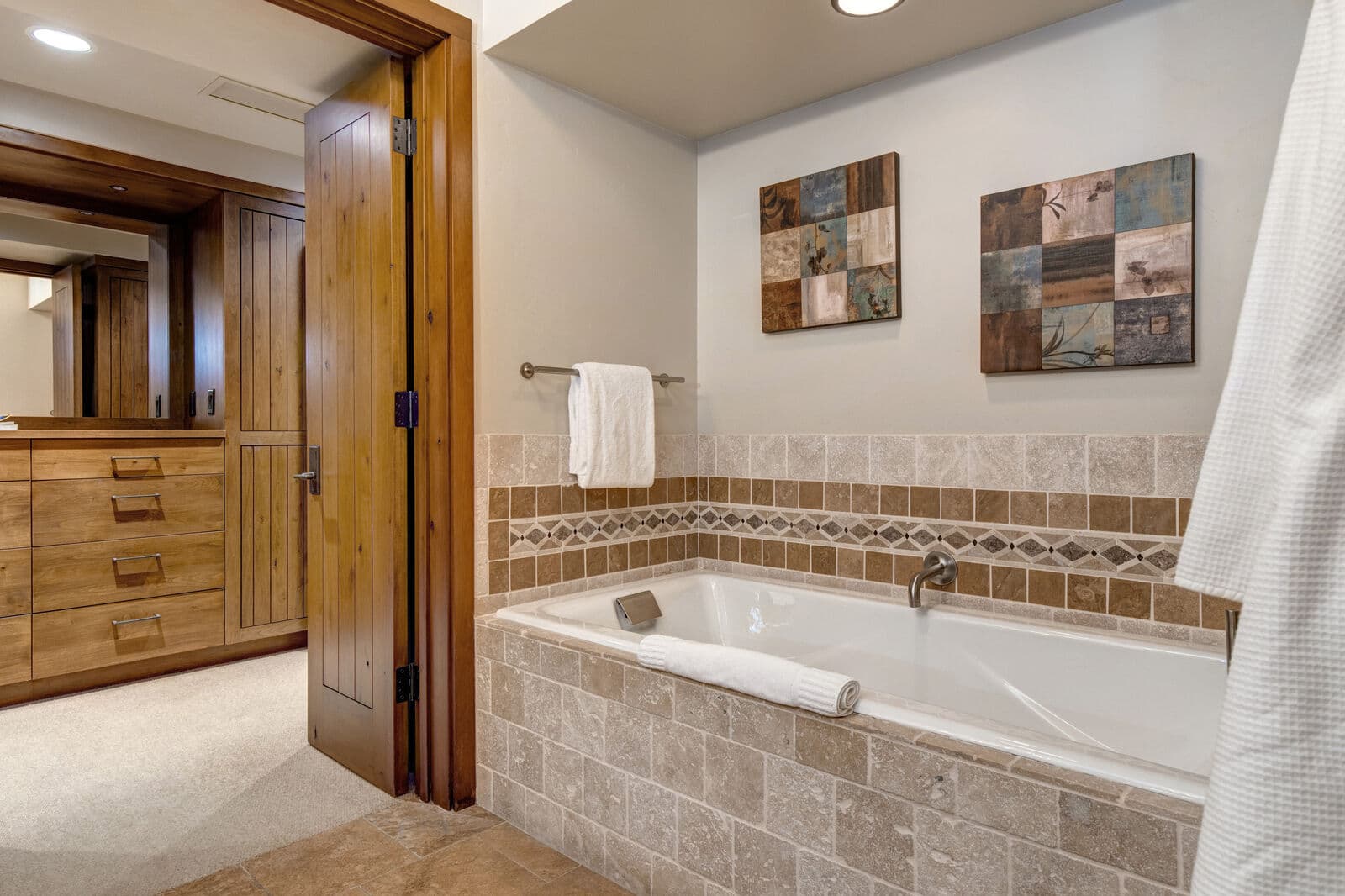 Fox Run Retreat - Image 24