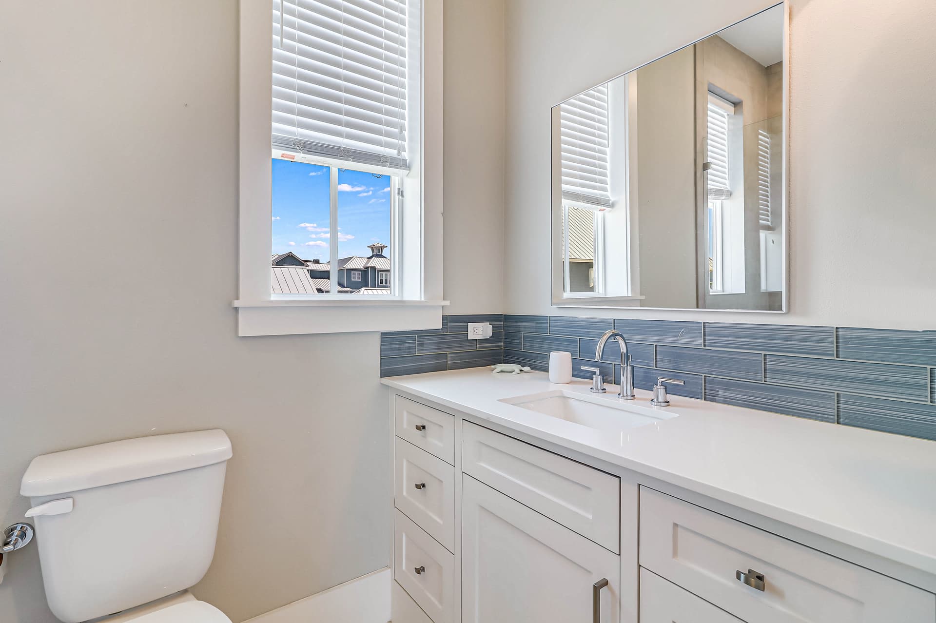 Coastal Oasis House - Image 30