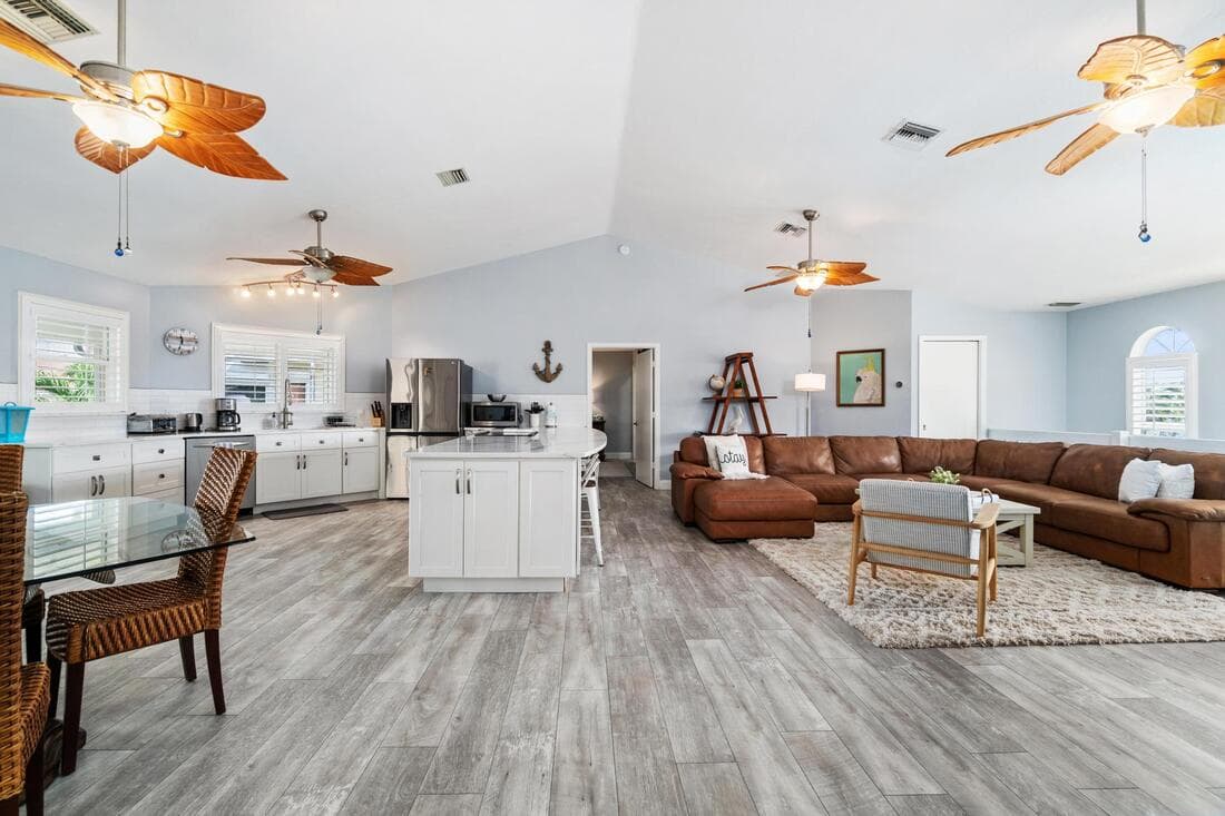 Bayside Retreat - Image 3