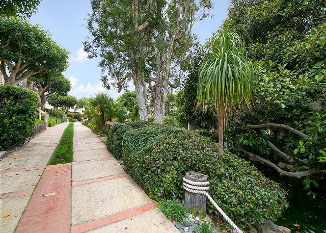 Seaside Oasis - Image 38