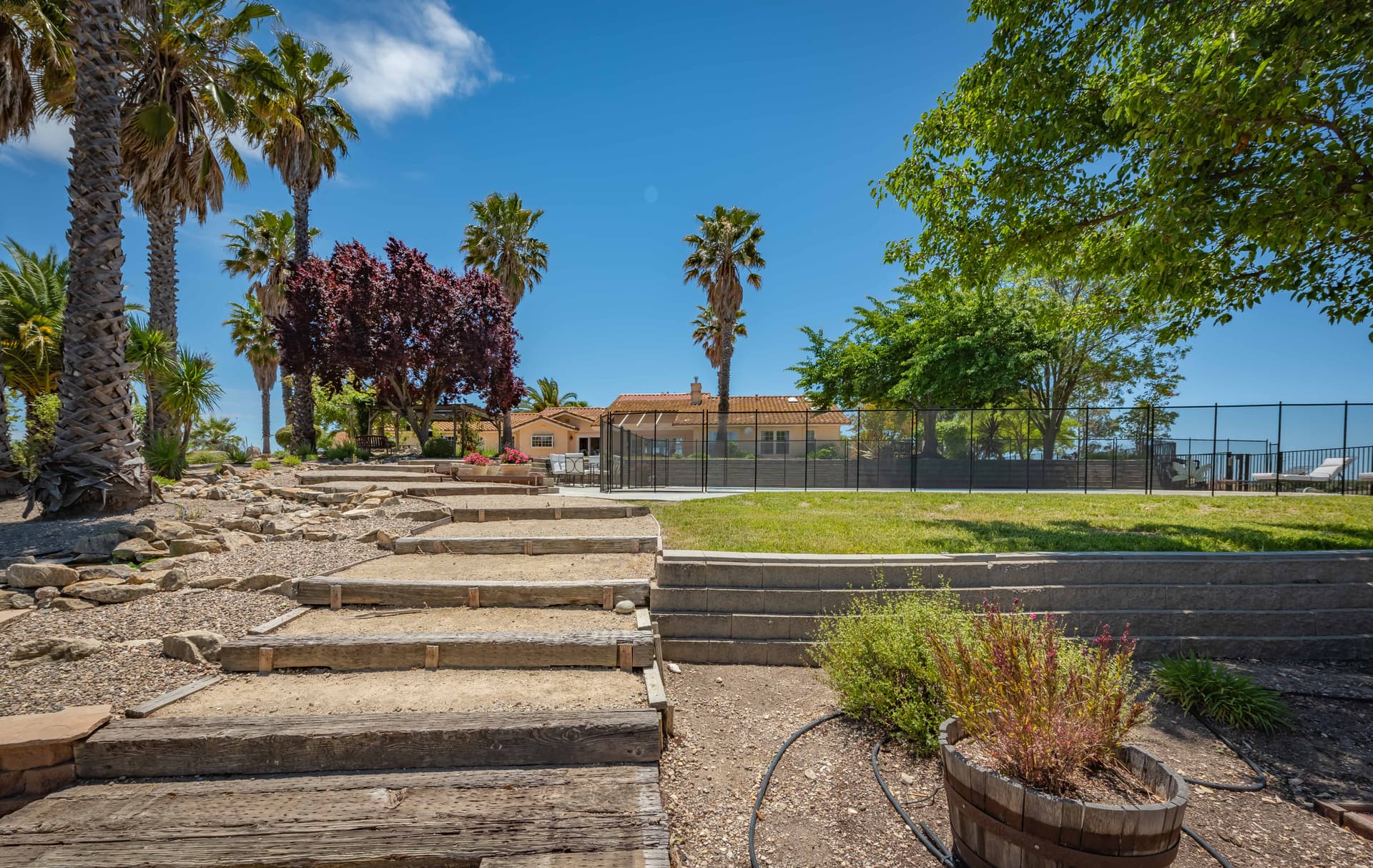 Hilltop Oasis Place - Image 47