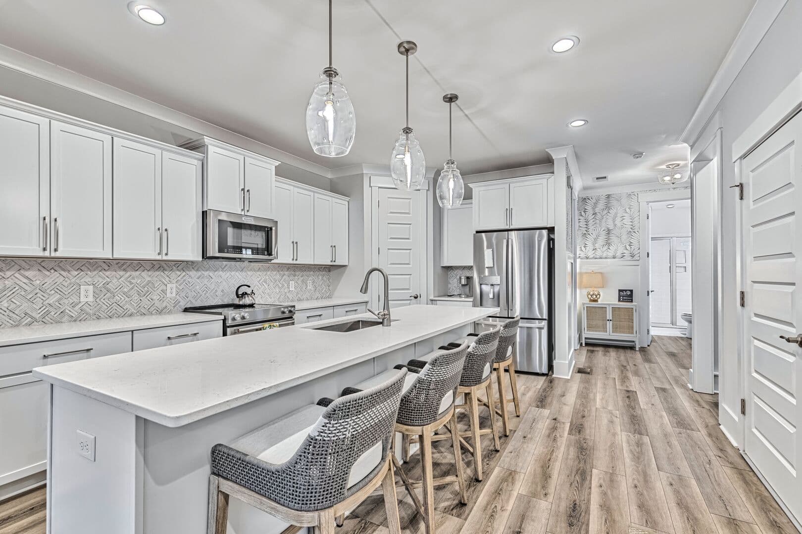 Tip Toe to the Beach - Image 5