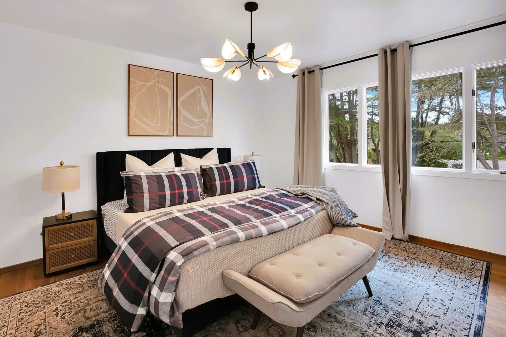 Pebble Modern Home - Image 15