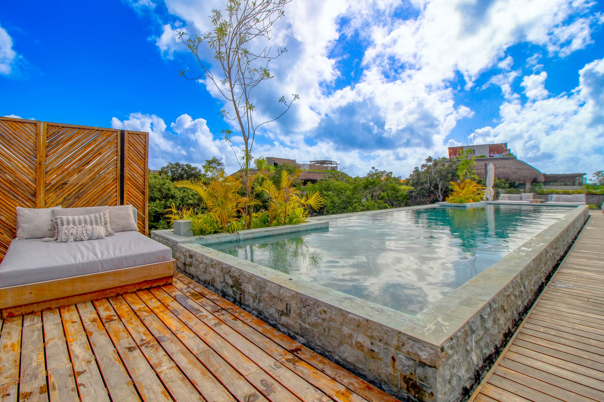 Dreamland - Image 18